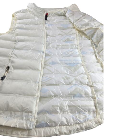 Gerry | White Puffer Vest | Size Medium - Picture 4 of 7